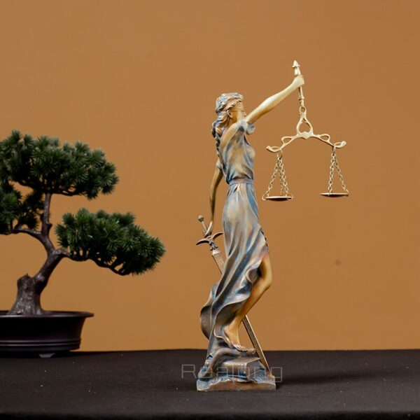 Lady Justice Statue Bronze Lady Justice Sculpture Ancient Greece Myth Lawyer Sculpture For Home Office Decor Ornament Gifts 4